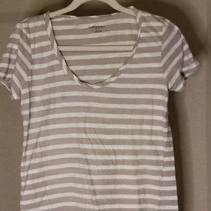 3 for $15, 5 for $20 Halogen gray striped short sleeved t-shirt